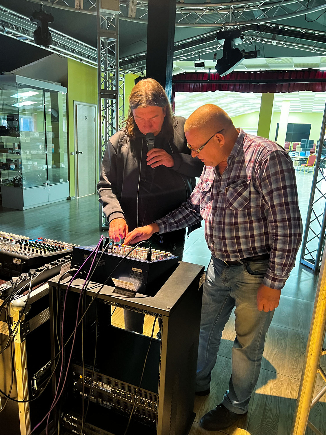 Eurosound BORA - отзыв Александра Дробыша, звукорежиссера Елены Ваенги